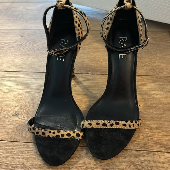 Raye leopard heels 🐆 - Picture 4 of 4